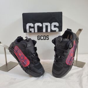 Men's Black and Red Sneakers